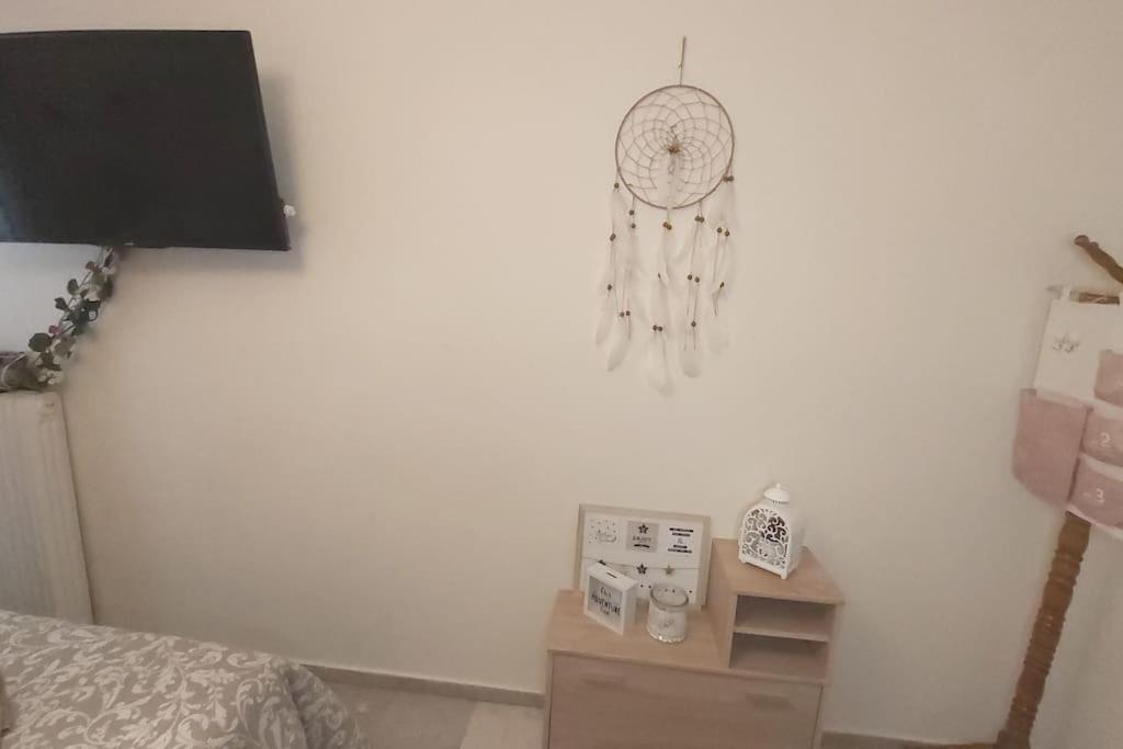 Theano'S Cozy & Quiet Lux Central Flat - Wifi & Full Amenities Patras Bagian luar foto