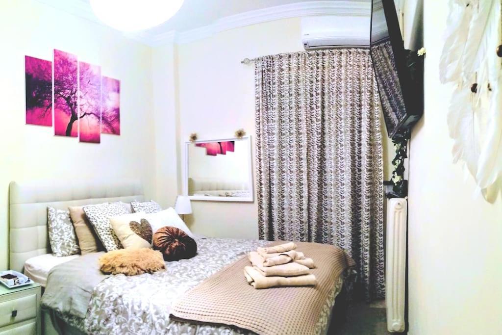 Theano'S Cozy & Quiet Lux Central Flat - Wifi & Full Amenities Patras Bagian luar foto