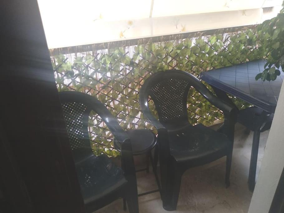 Theano'S Cozy & Quiet Lux Central Flat - Wifi & Full Amenities Patras Bagian luar foto
